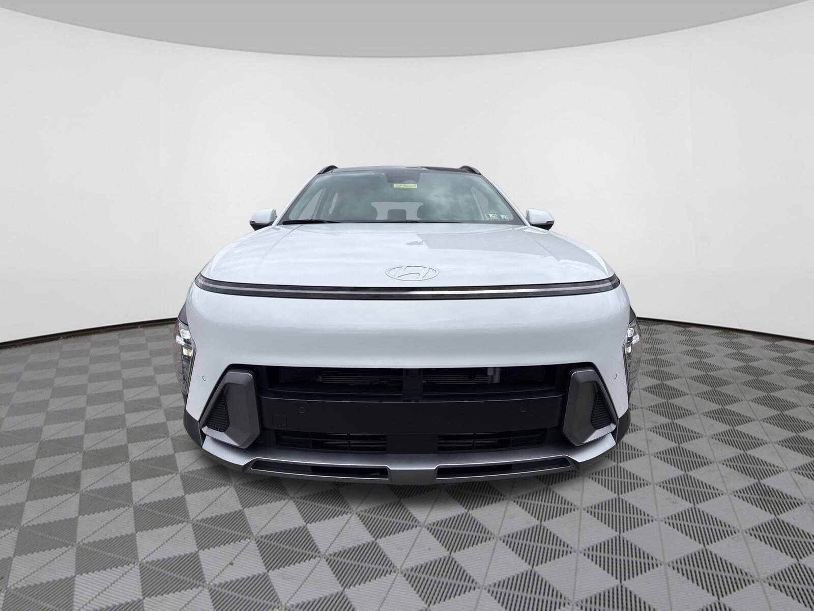 2024 Hyundai Kona Limited photo 2