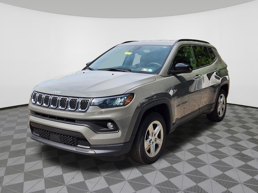 Used 2023 Jeep Compass Latitude SUV