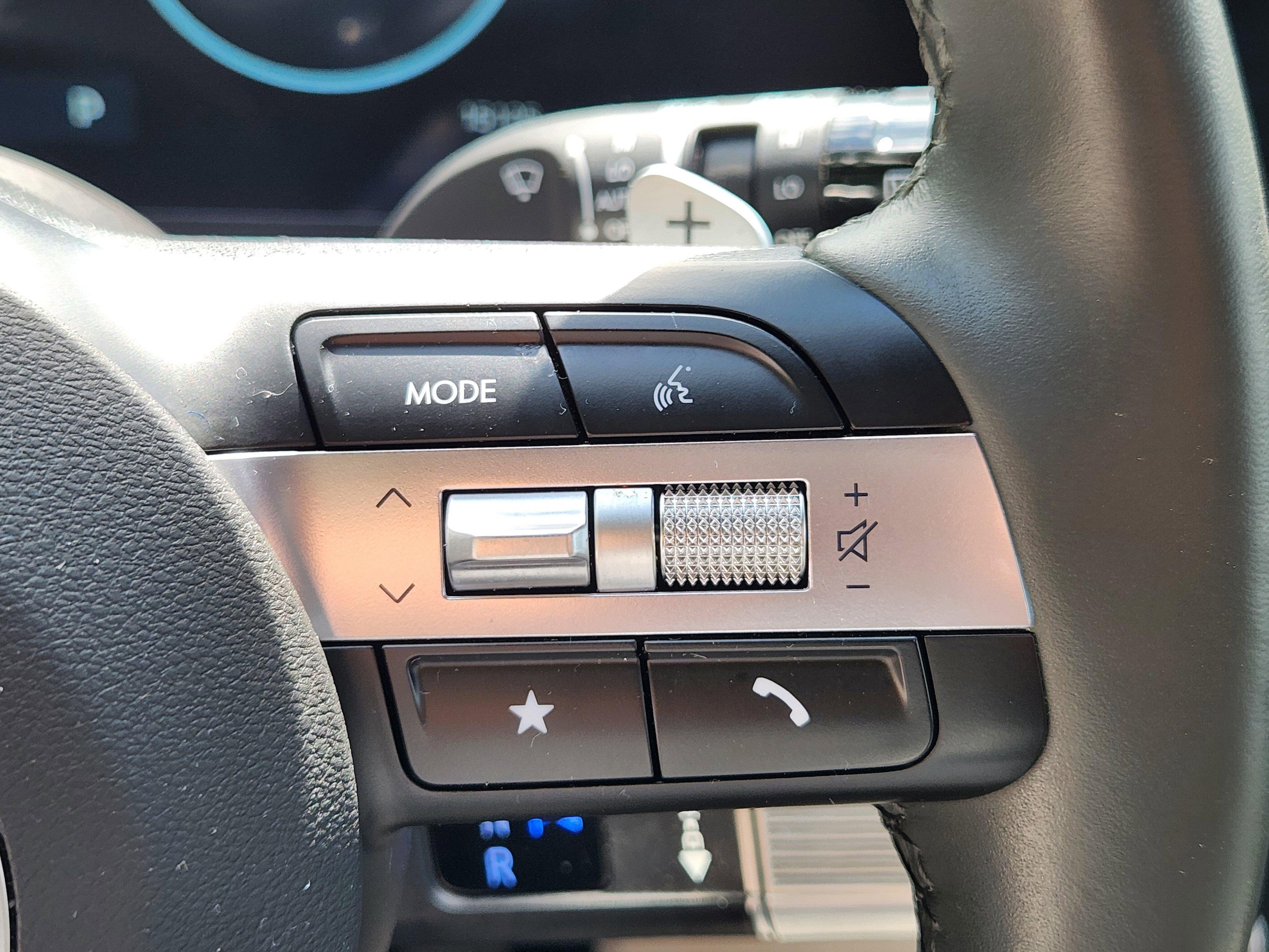 2025 Hyundai Tucson Limited - Photo 25