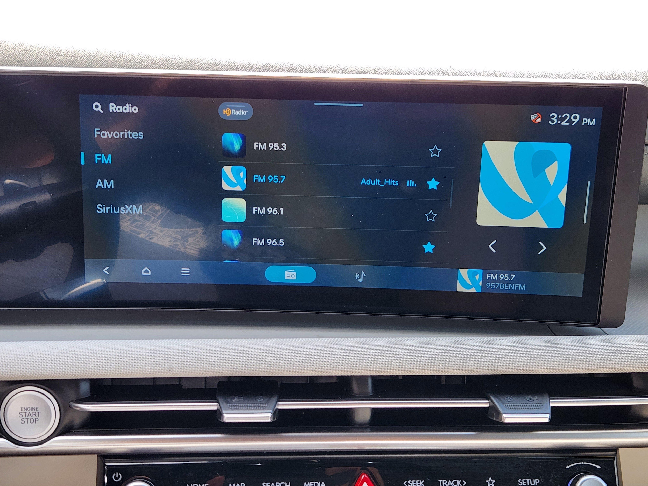 2025 Hyundai Tucson Limited - Photo 11