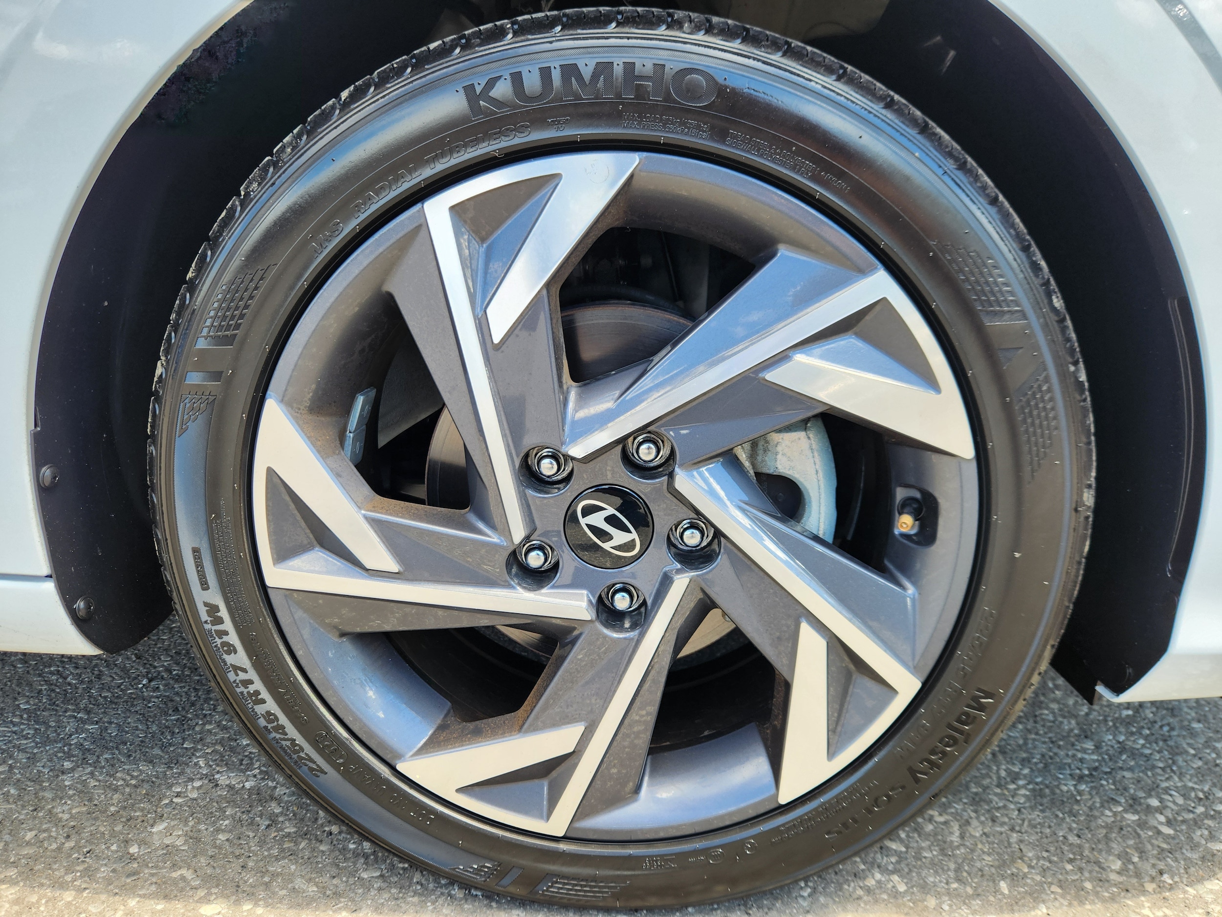 2025 Hyundai Elantra SEL - Photo 19