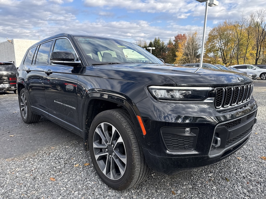 Used 2023 Jeep Grand Cherokee L Overland SUV