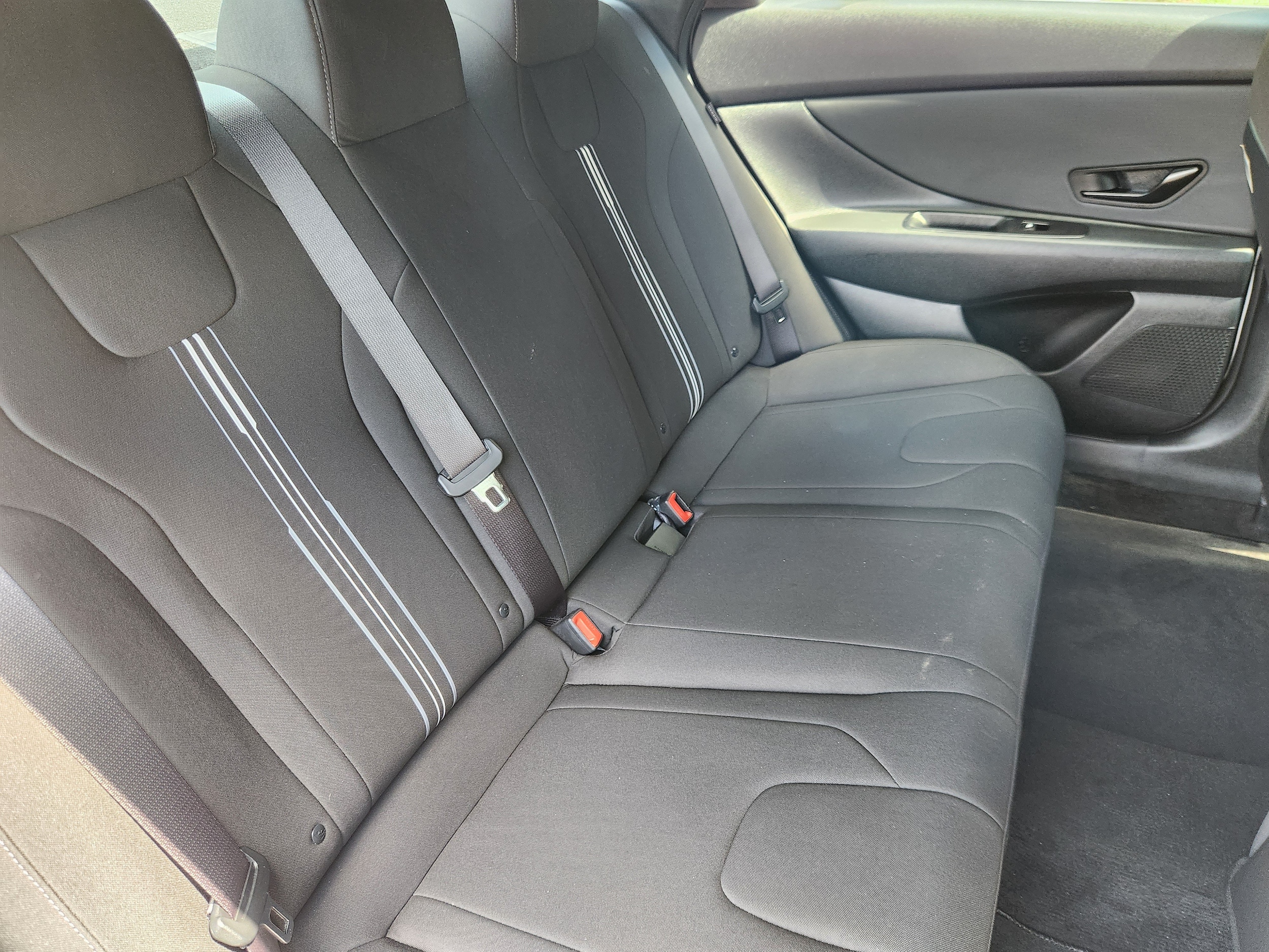 2025 Hyundai Elantra SEL - Photo 15