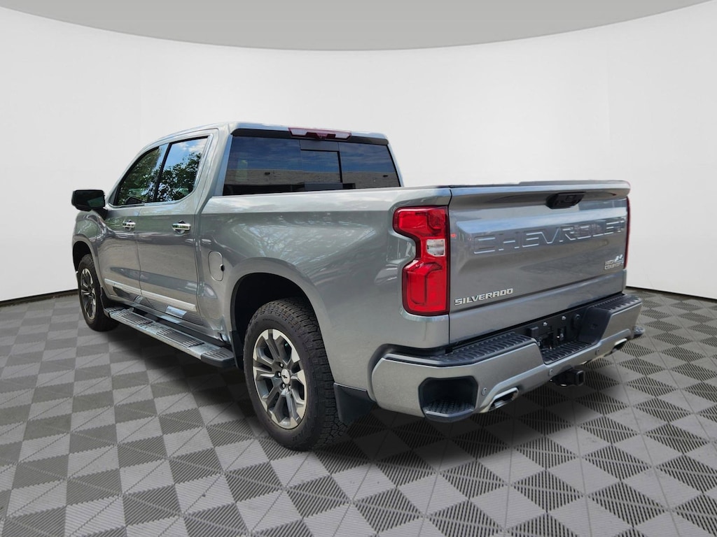 Used 2024 Chevrolet Silverado 1500 High Country Truck Crew Cab