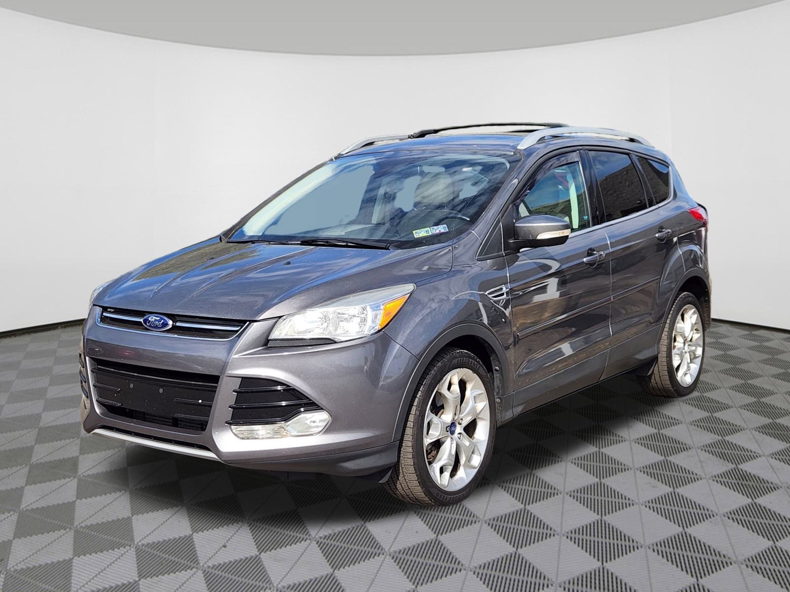 2014 Ford Escape Titanium photo 2