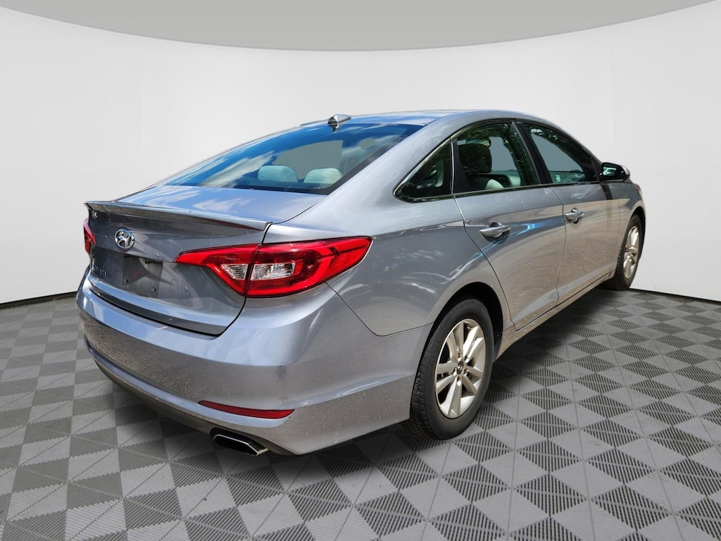 Used 2016 Hyundai Sonata SE Sedan