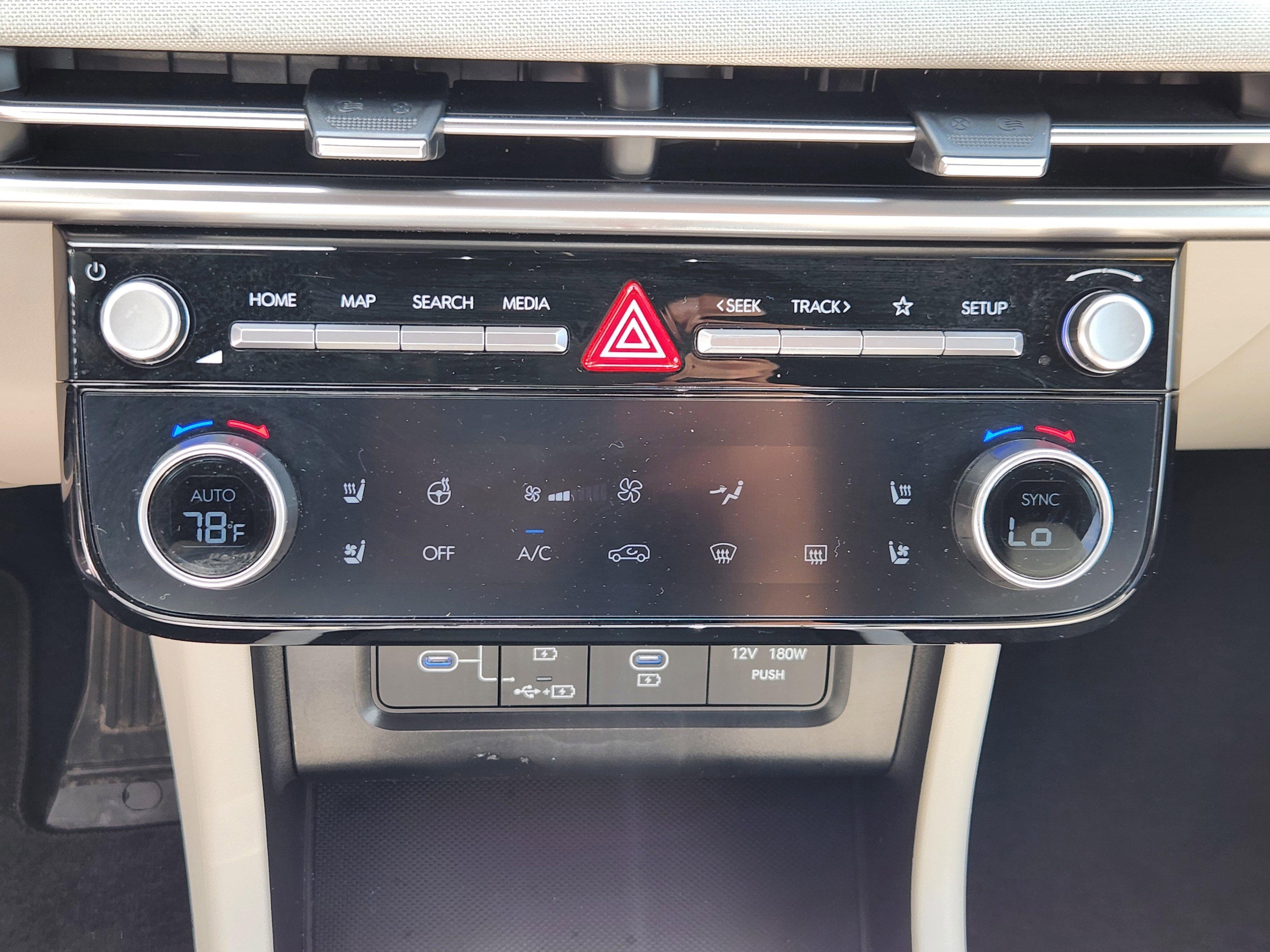 2025 Hyundai Tucson Limited - Photo 22