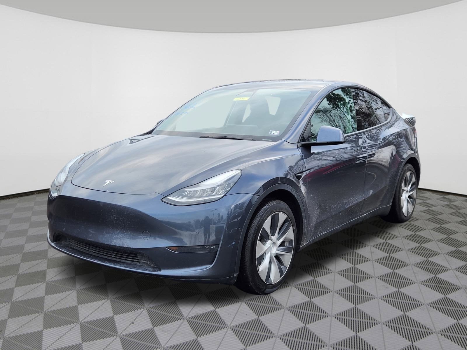 Used 2021 Tesla Model Y Long Range with VIN 5YJYGDEE2MF086431 for sale in West Chester, PA