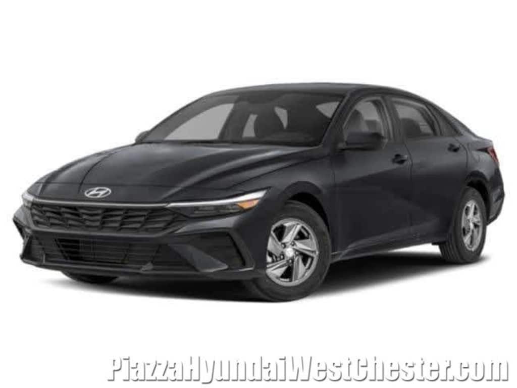 Used 2025 Hyundai Elantra SE Sedan