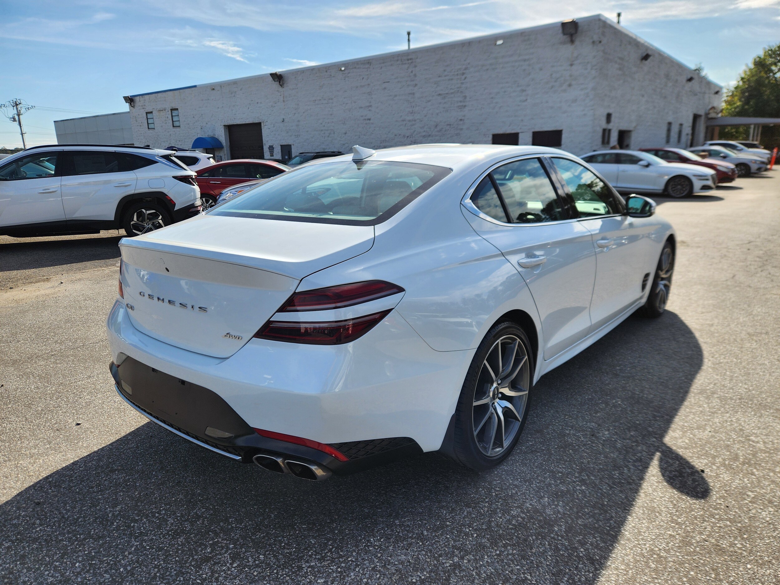 2023 Genesis G70 2.0T photo 4
