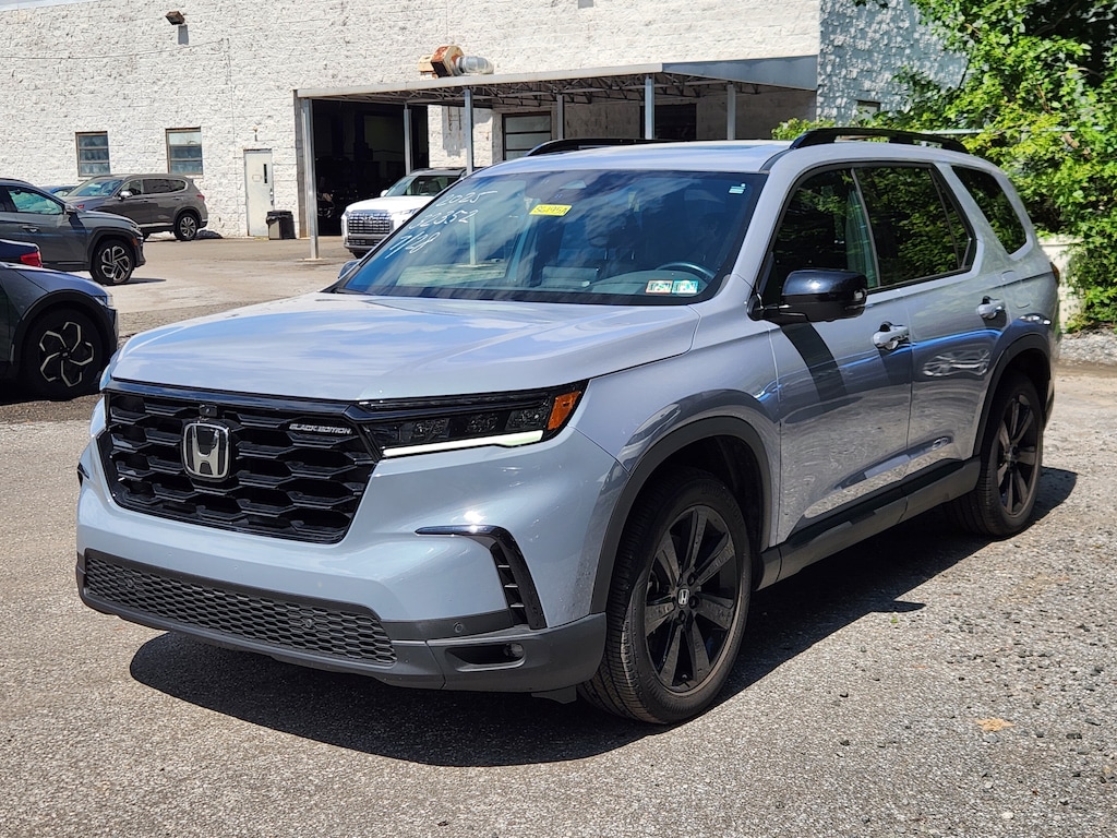 Used 2025 Honda Pilot Black Edition SUV