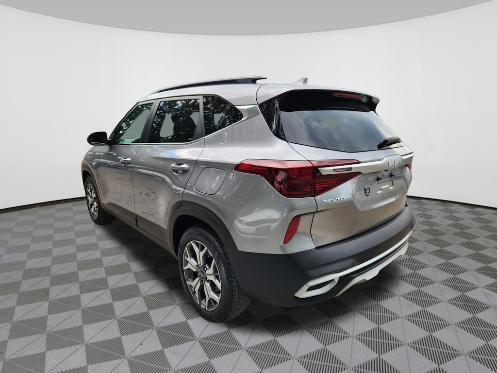 Used 2022 Kia Seltos EX SUV