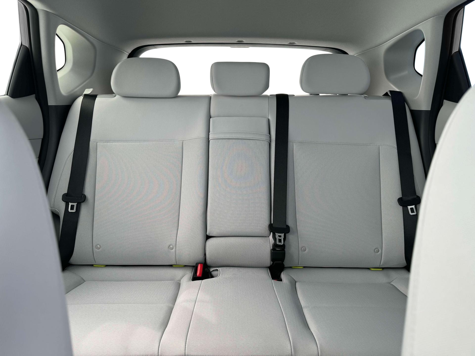 2025 Hyundai Kona SEL - Photo 16