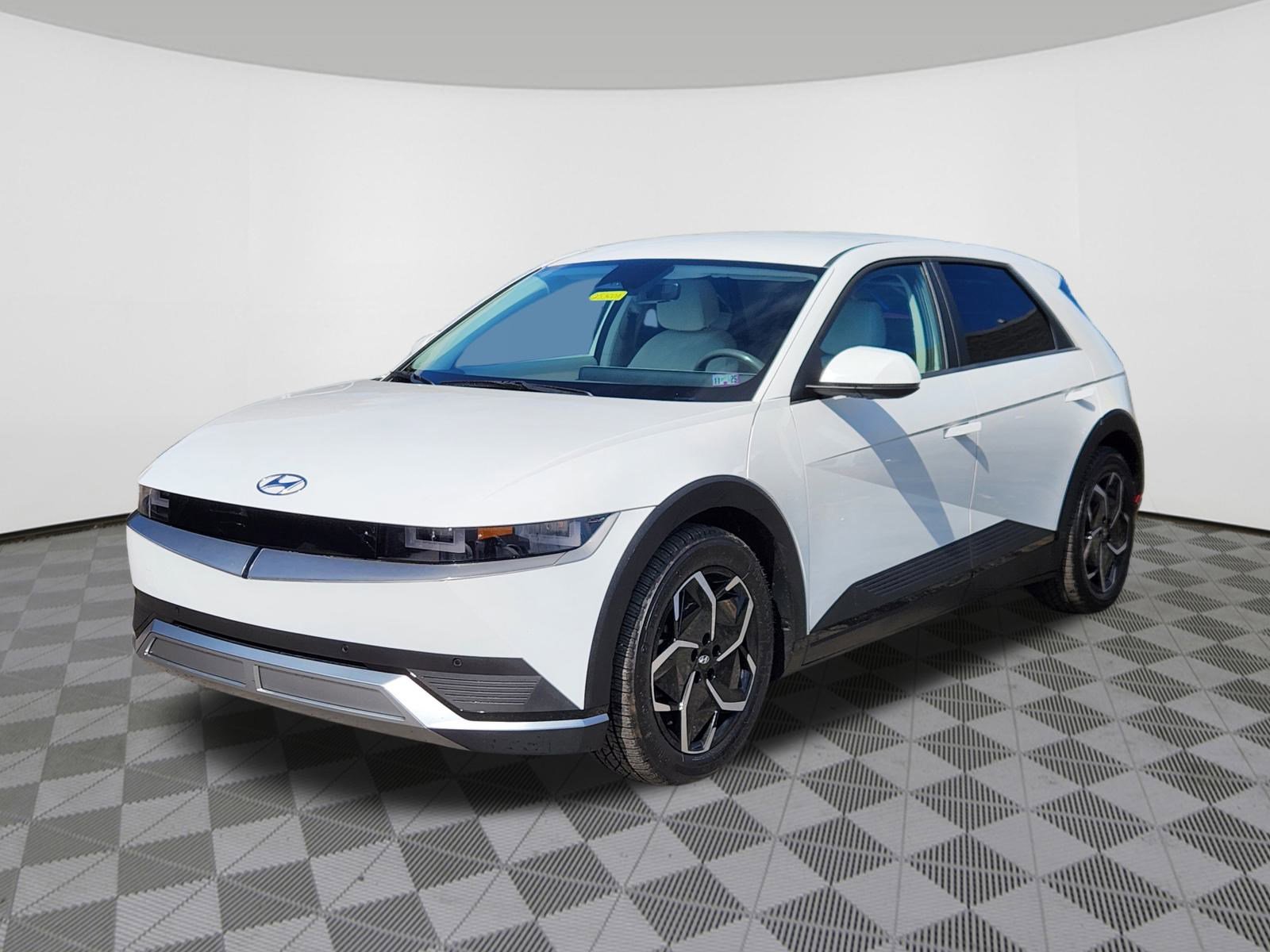 2022 Hyundai Ioniq 5 SEL photo 2