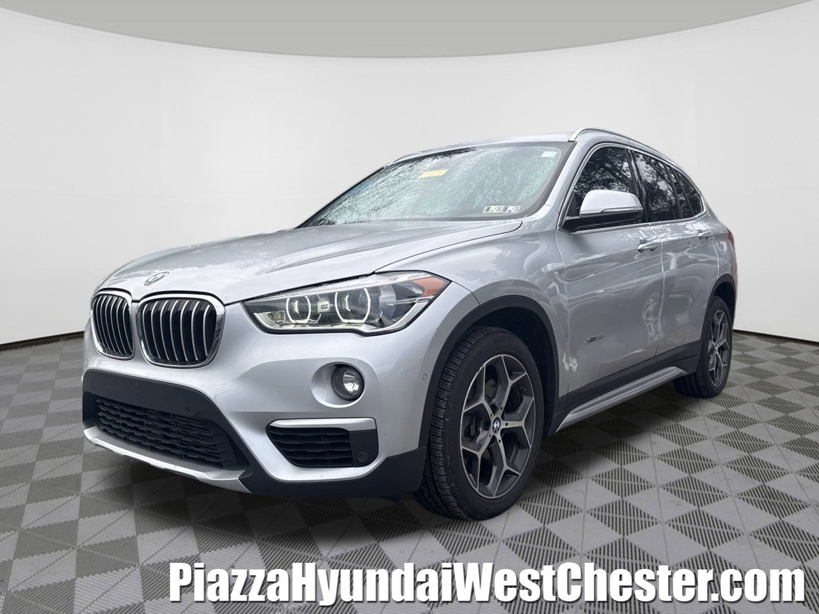 2017 BMW X1 28i's photo