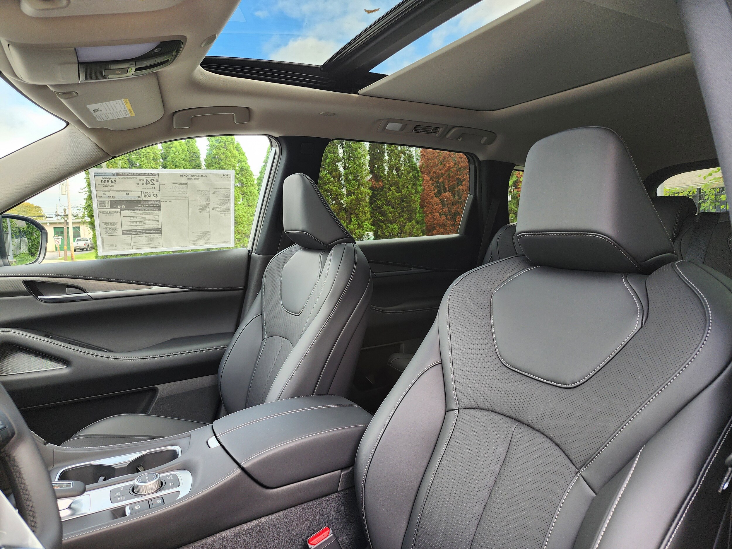 2026 Infiniti QX60 Pure AWD photo 2