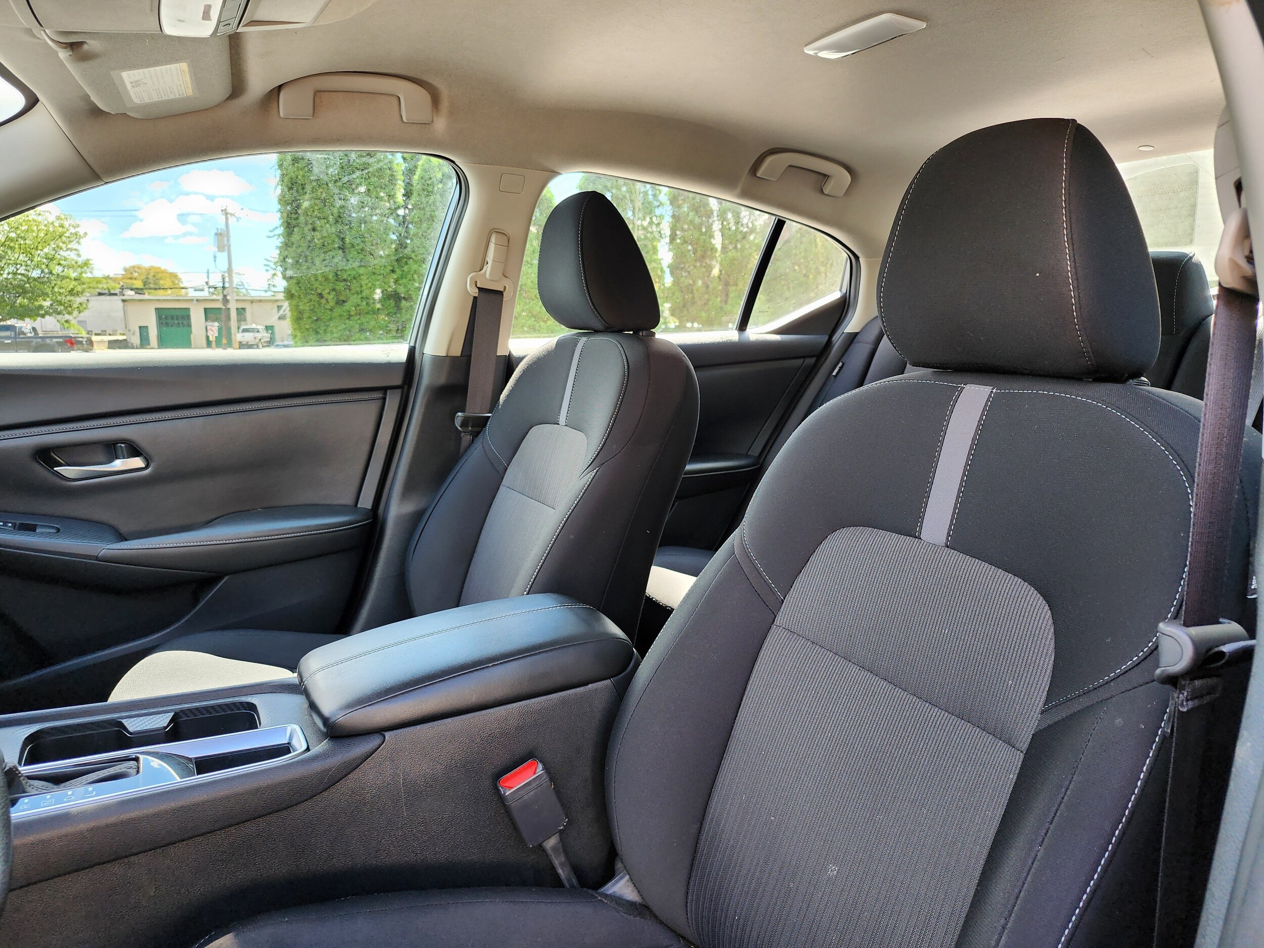 2024 Nissan Sentra SV photo 4