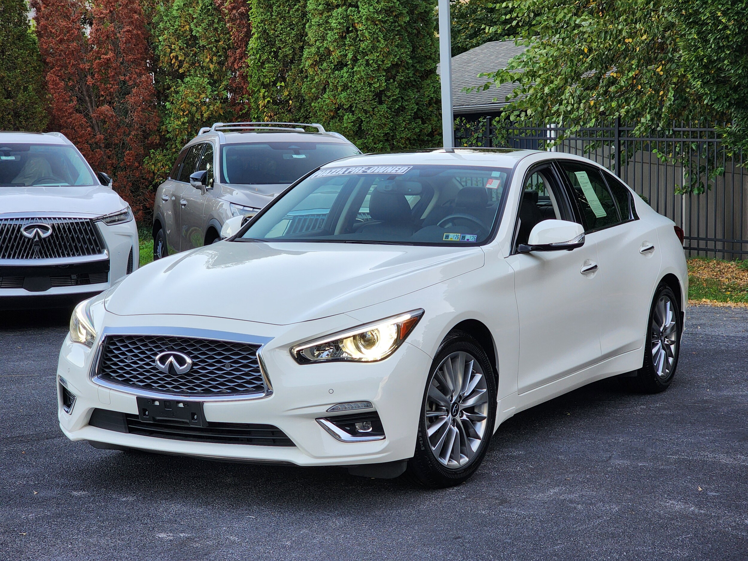 2022 Infiniti Q50 LUXE AWD photo 3