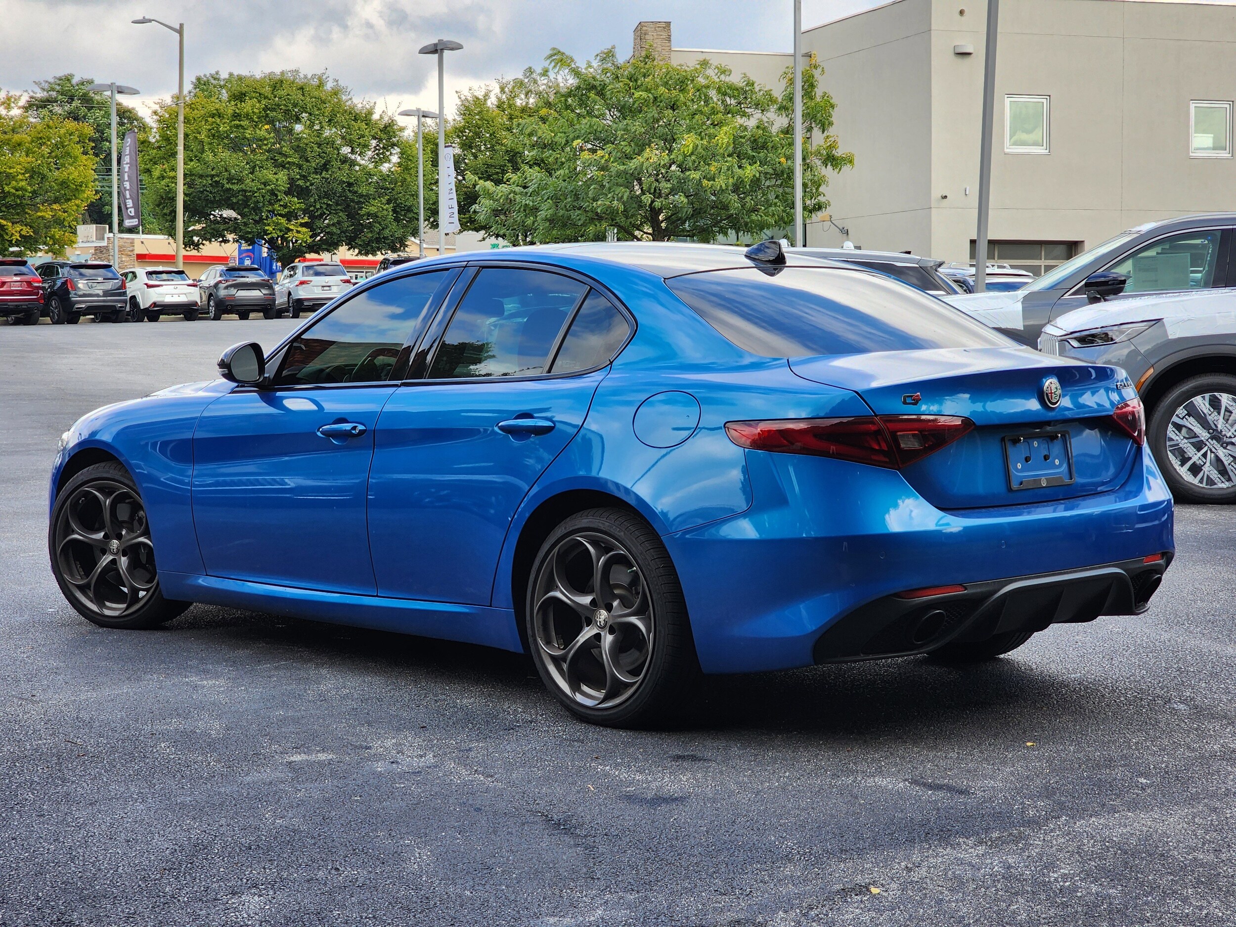 2020 Alfa Romeo Giulia Ti Sport photo 2