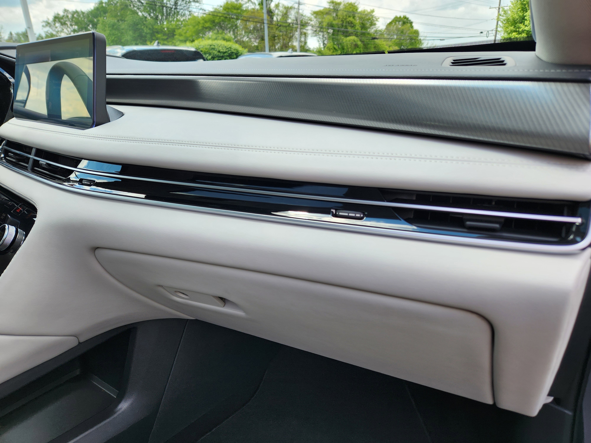 2026 INFINITI QX60 LUXE - Photo 17
