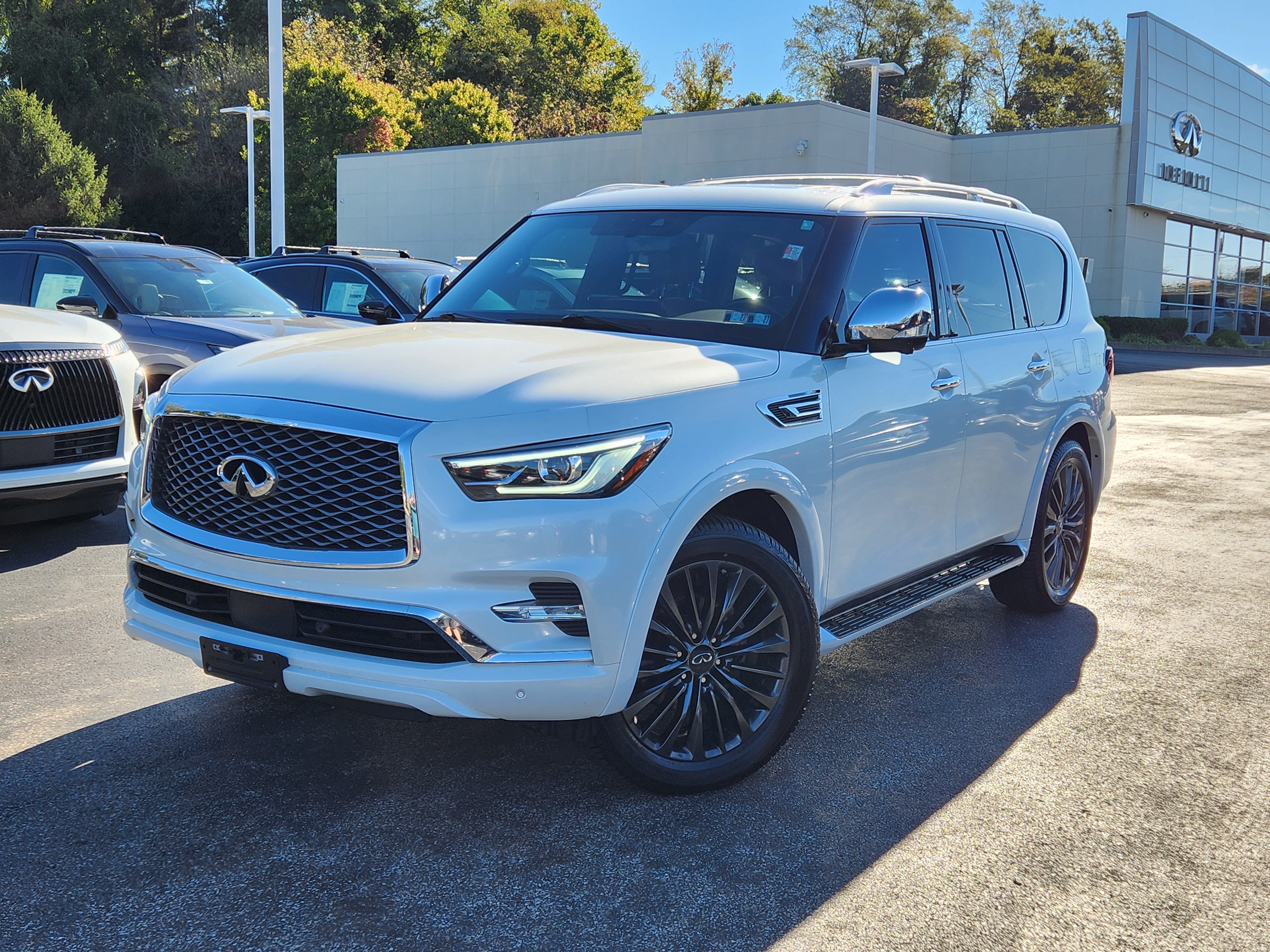 2024 INFINITI QX80 Sensory 4WD