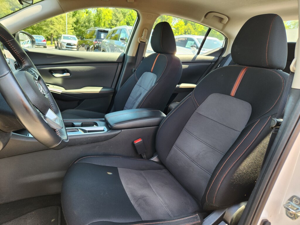 Used 2024 Nissan Sentra SR SR CVT