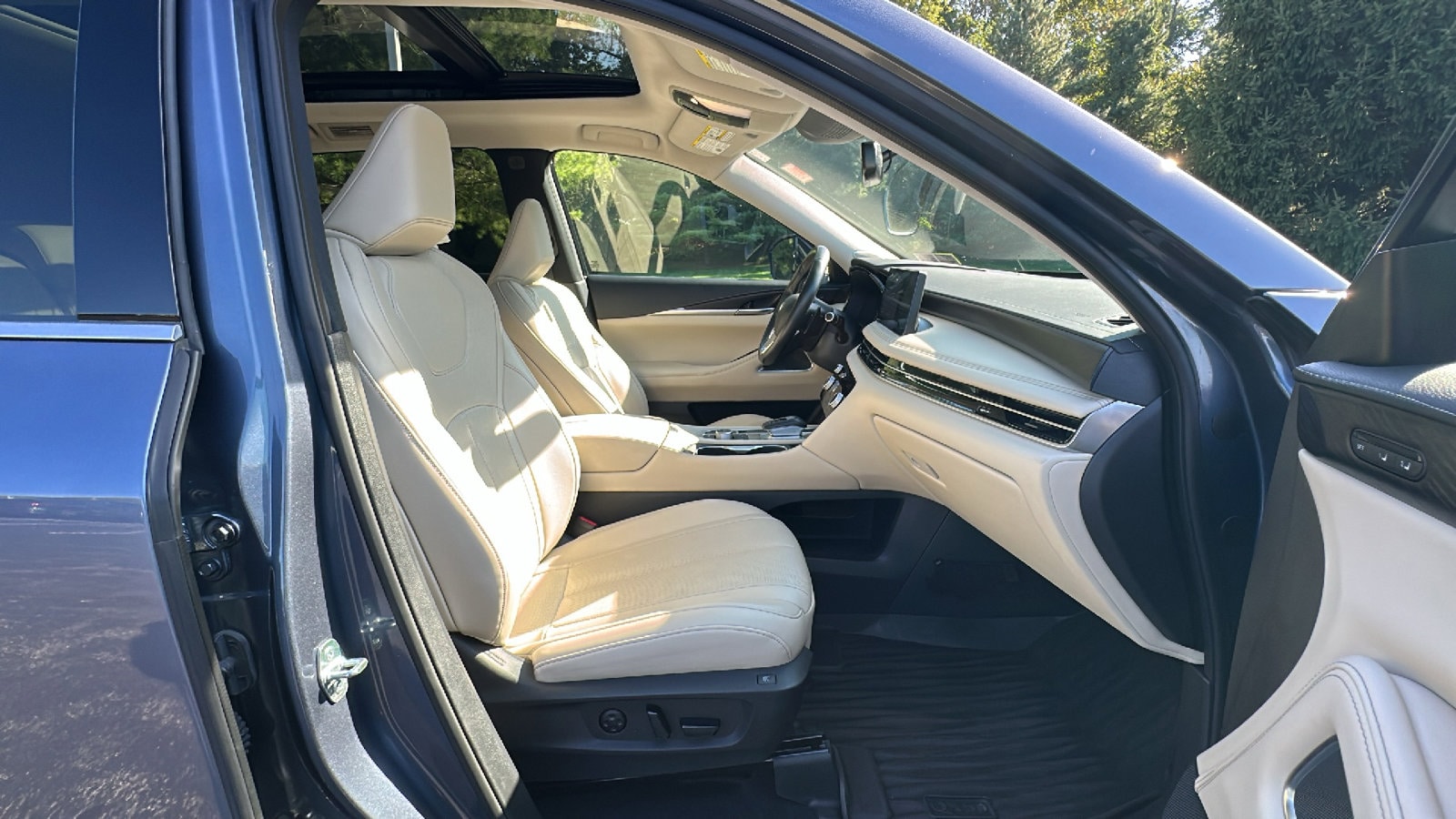2022 INFINITI QX60 SENSORY - Photo 23
