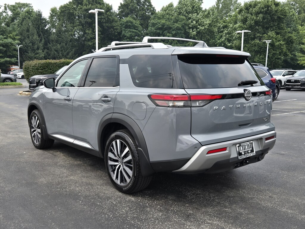 Used 2022 Nissan Pathfinder Platinum Platinum 4WD