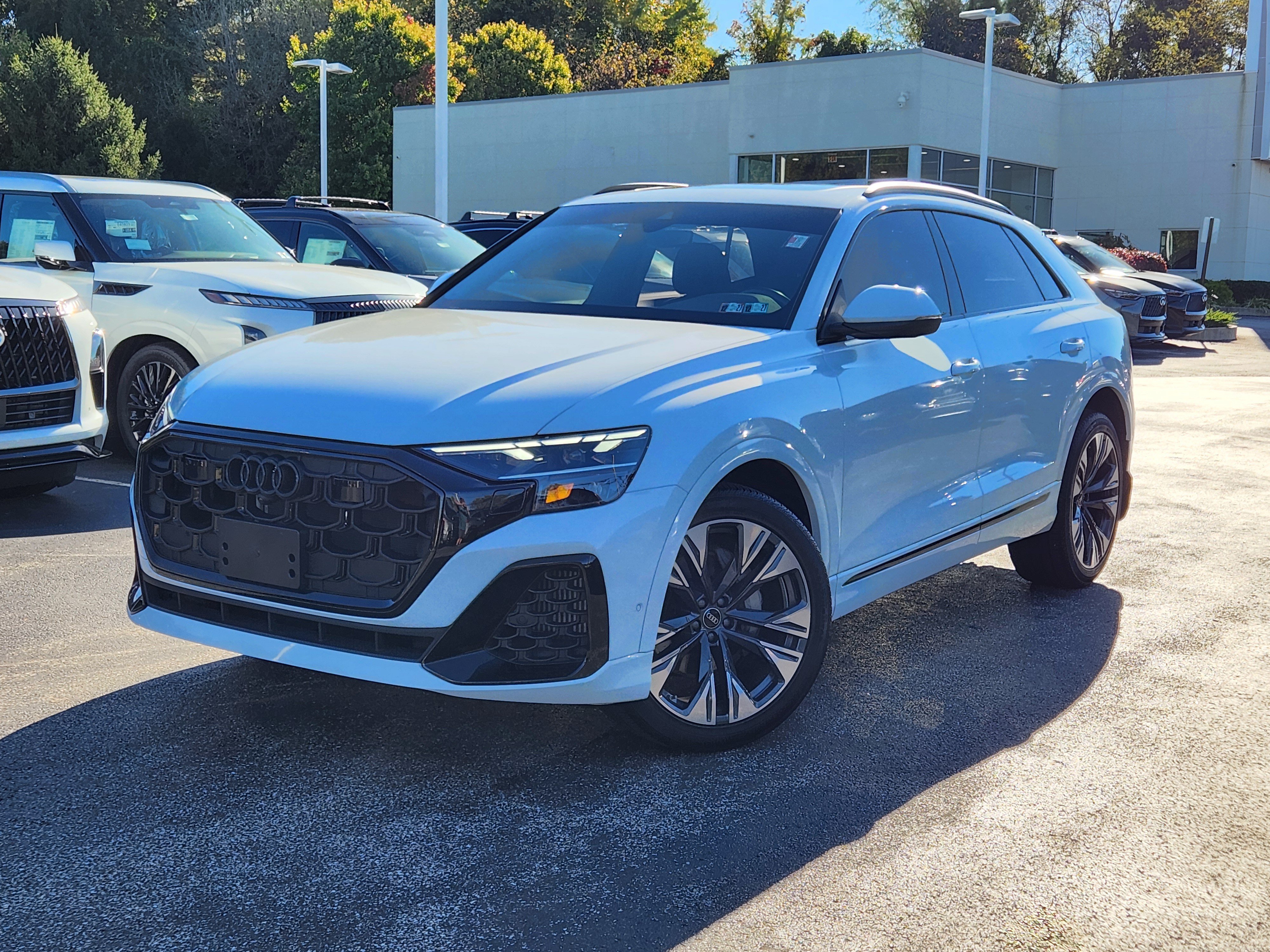 2025 Audi Q8 Premium Plus