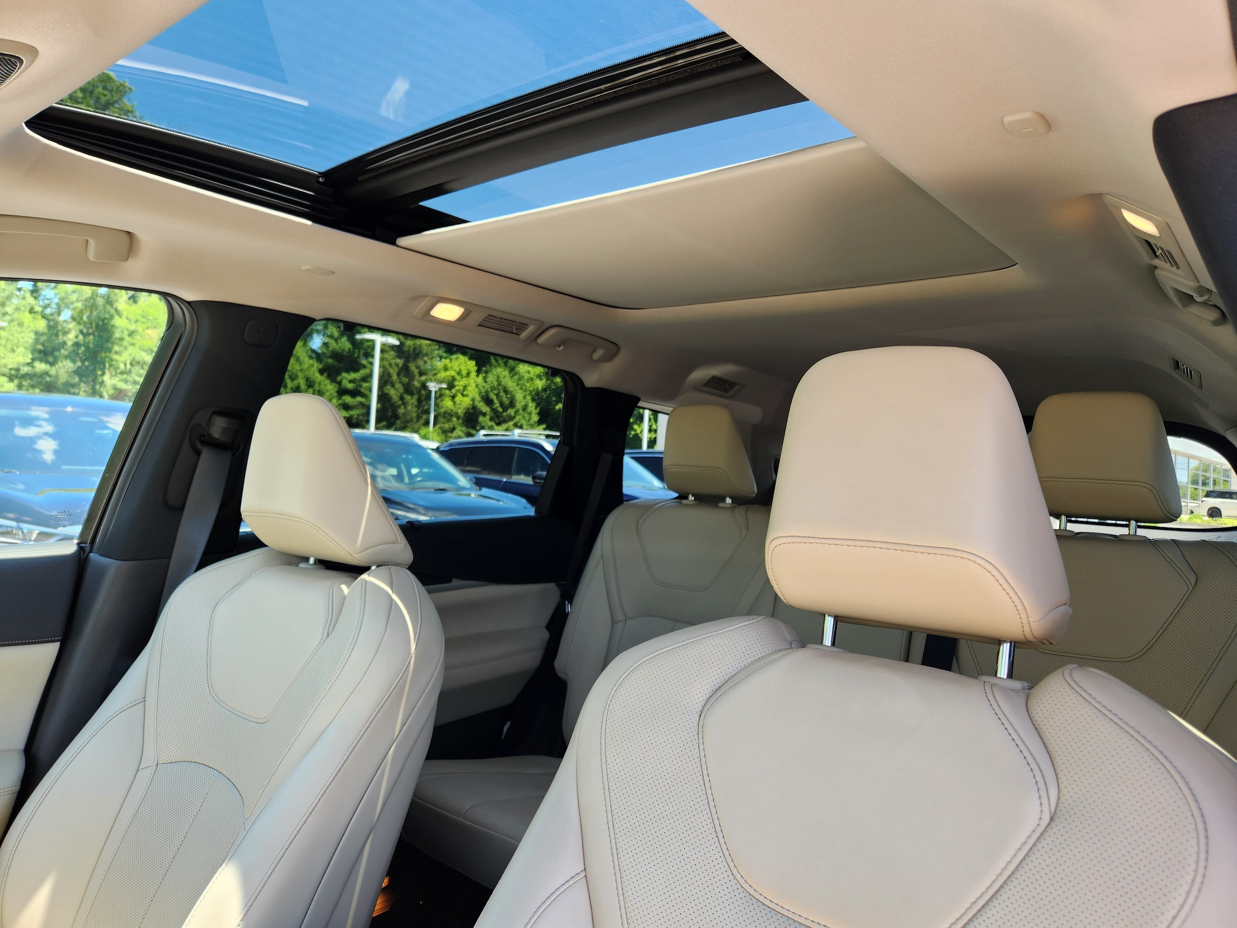 2025 INFINITI QX60 SENSORY - Photo 12