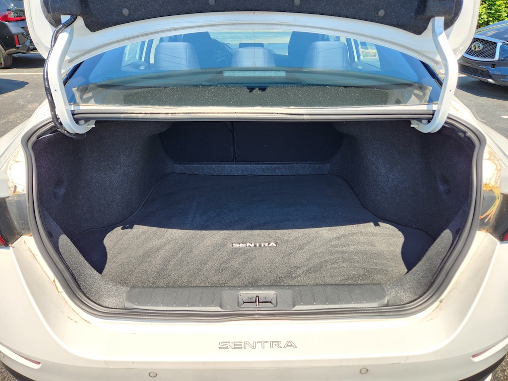 Used 2024 Nissan Sentra SR SR CVT