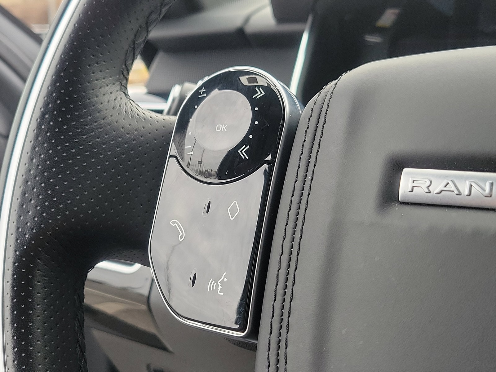 2019 Land Rover Range Rover Sport HSE Dynamic - Photo 19