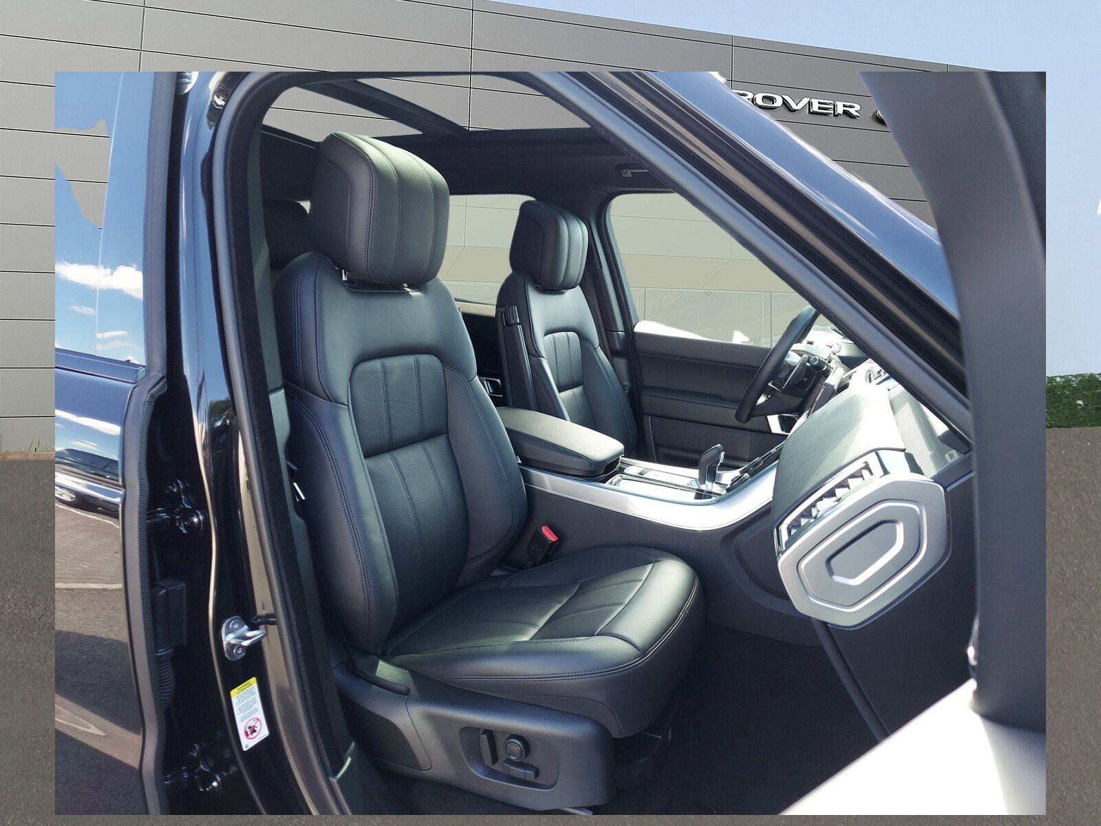 2022 Land Rover Range Rover Sport HSE Silver Edition photo 3