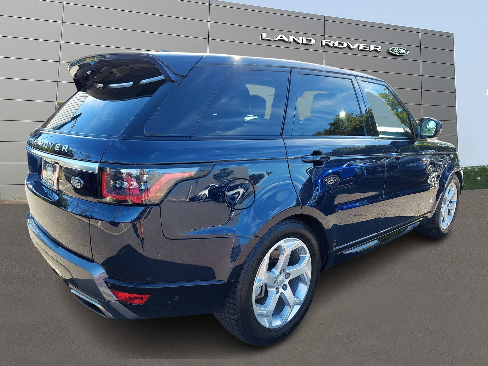 Certified 2019 Land Rover Range Rover Sport HSE with VIN SALWR2RV3KA415152 for sale in Ardmore, PA