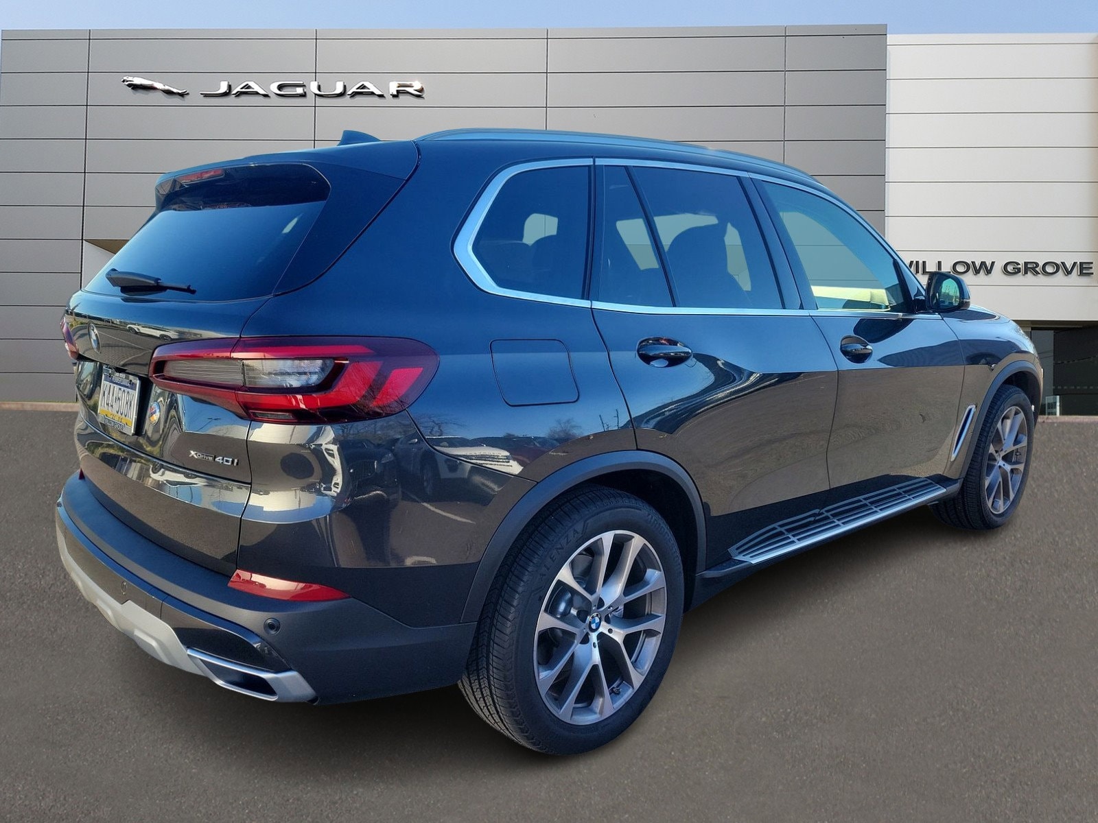 Used 2022 BMW X5 40i with VIN 5UXCR6C0XN9K68086 for sale in Ardmore, PA