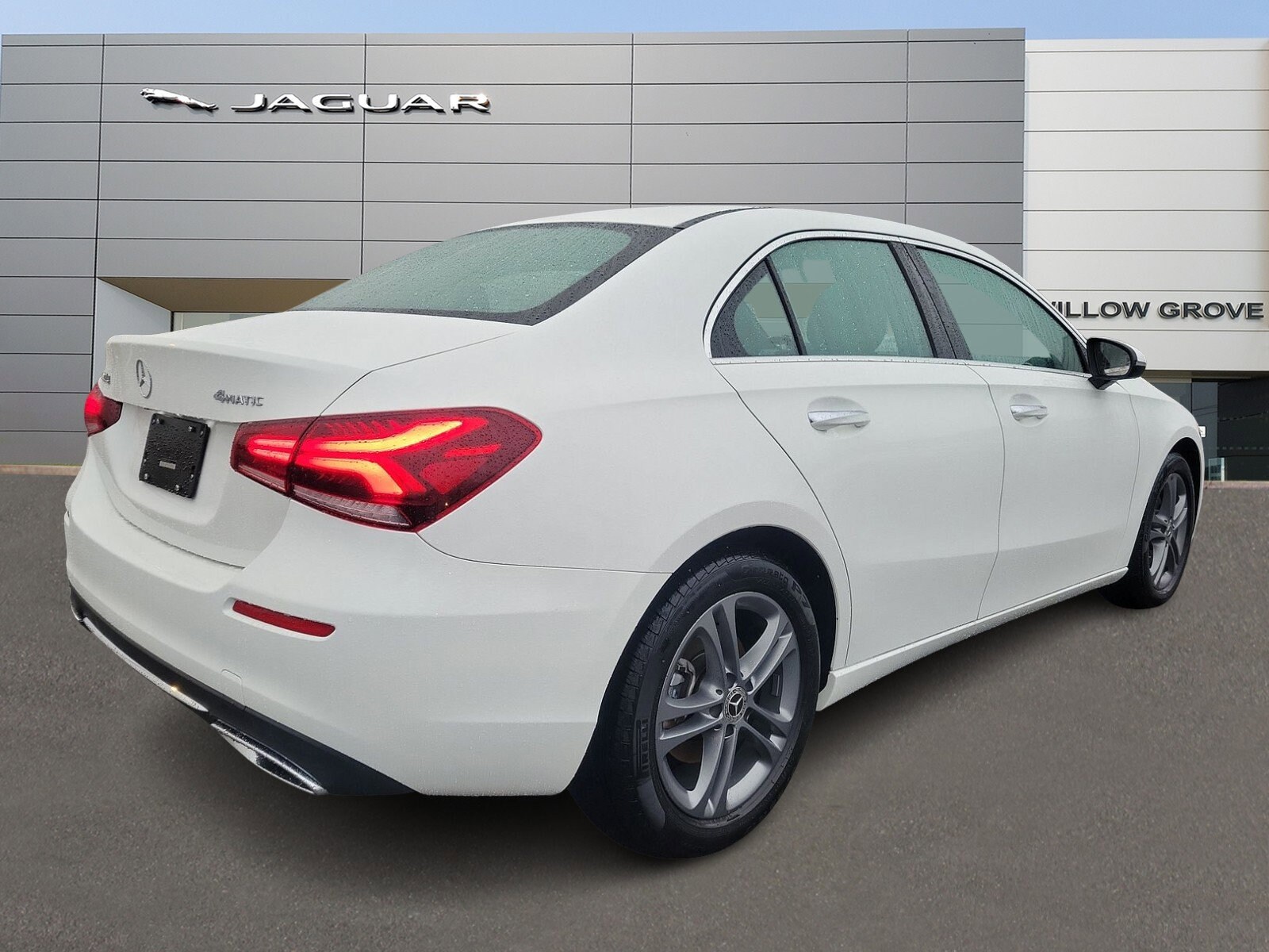 2020 Mercedes Benz A 220 photo 2