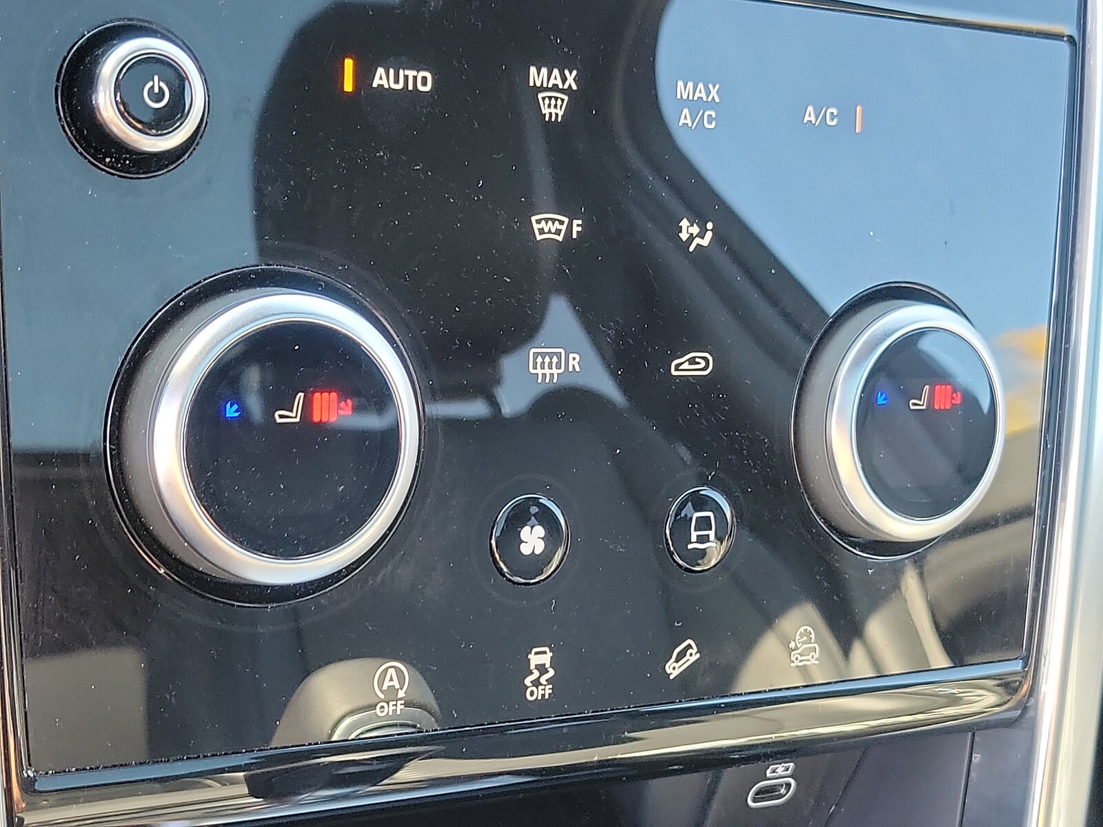 2022 Land Rover Discovery Sport SE - Photo 22