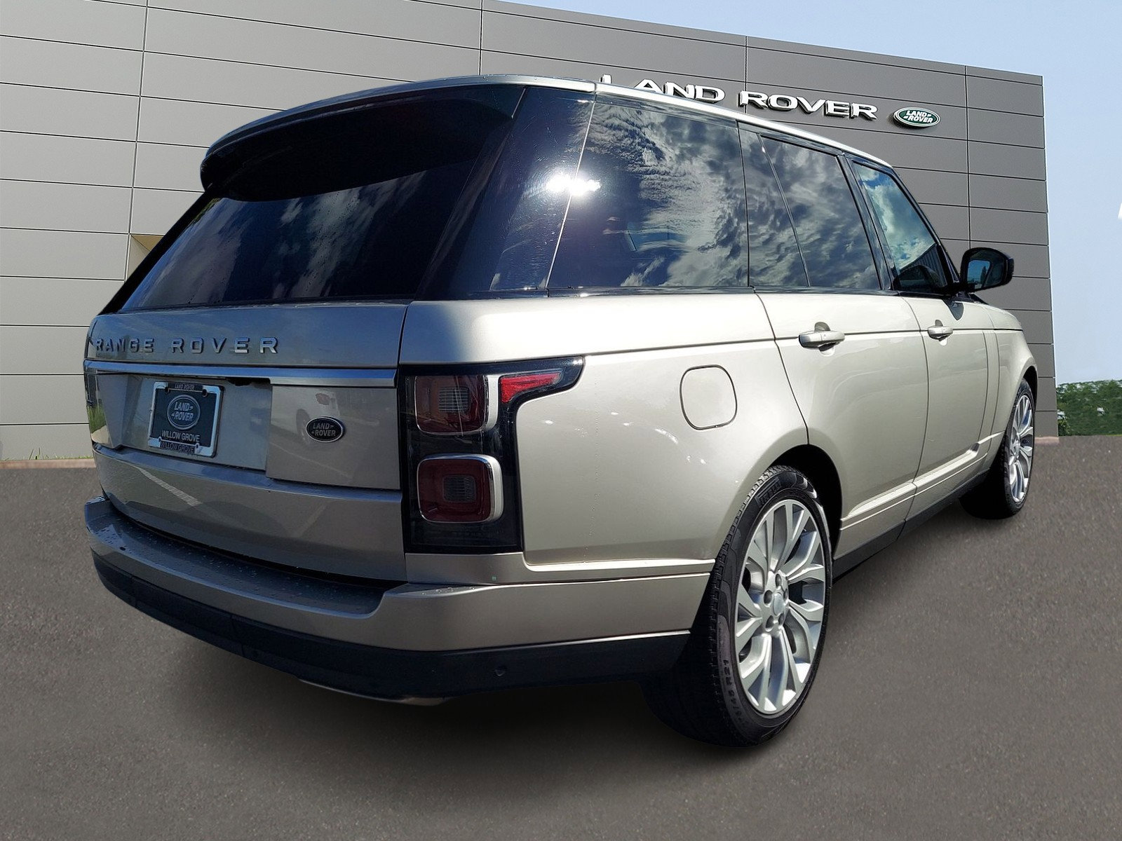Certified 2019 Land Rover Range Rover HSE with VIN SALGS2SV1KA526933 for sale in Ardmore, PA