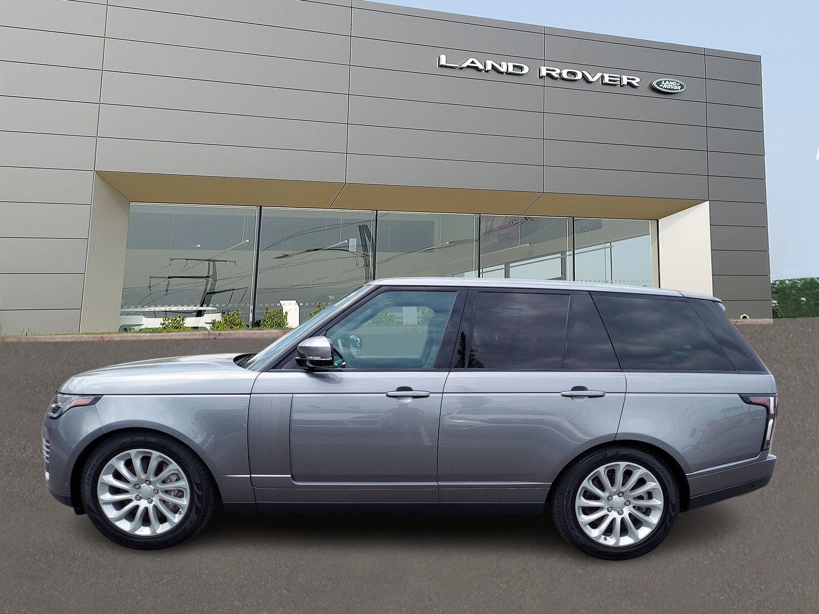 2020 Land Rover Range Rover HSE photo 3