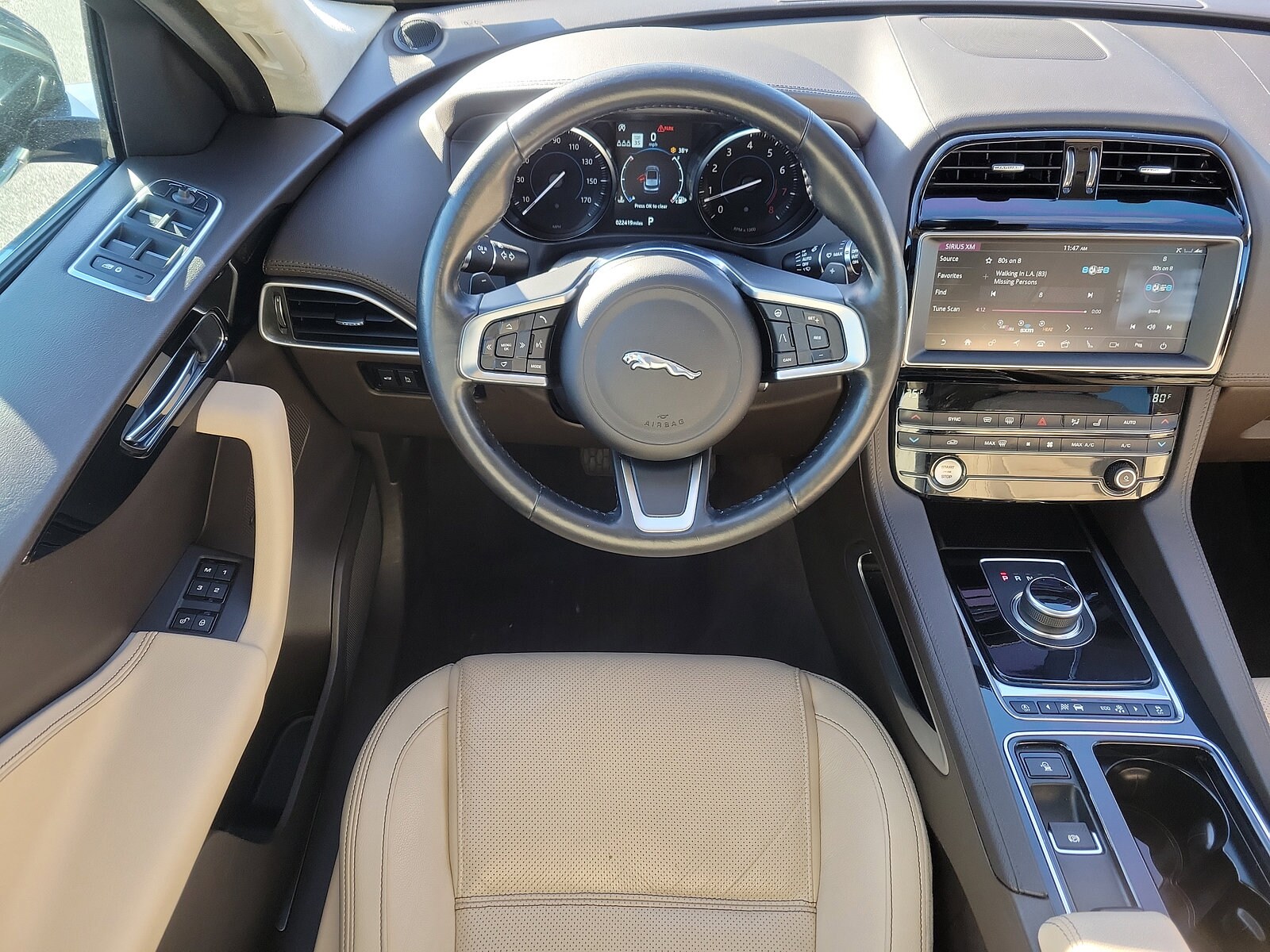 2020 Jaguar F-PACE Prestige photo 2