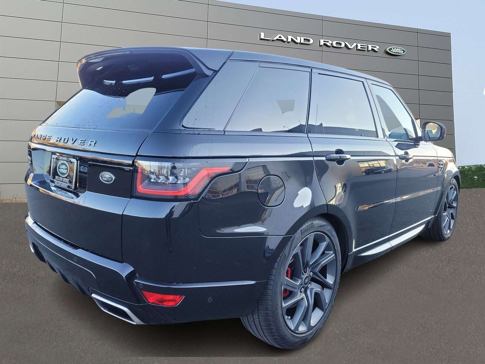 2020 Land Rover Range Rover Sport HSE Dynamic photo 2