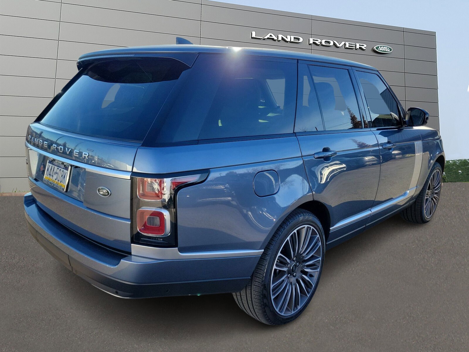 2021 Land Rover Range Rover photo 2