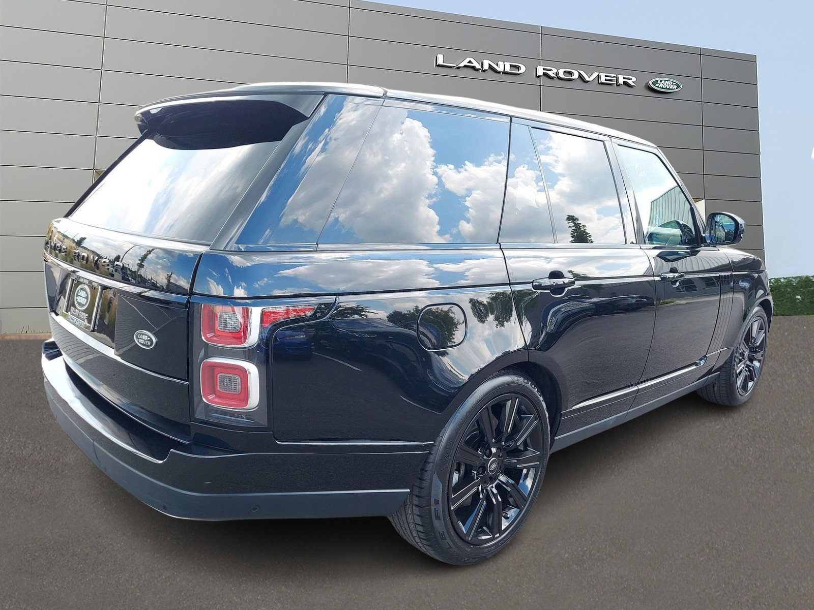 Certified 2019 Land Rover Range Rover HSE with VIN SALGS2SV3KA554832 for sale in Ardmore, PA