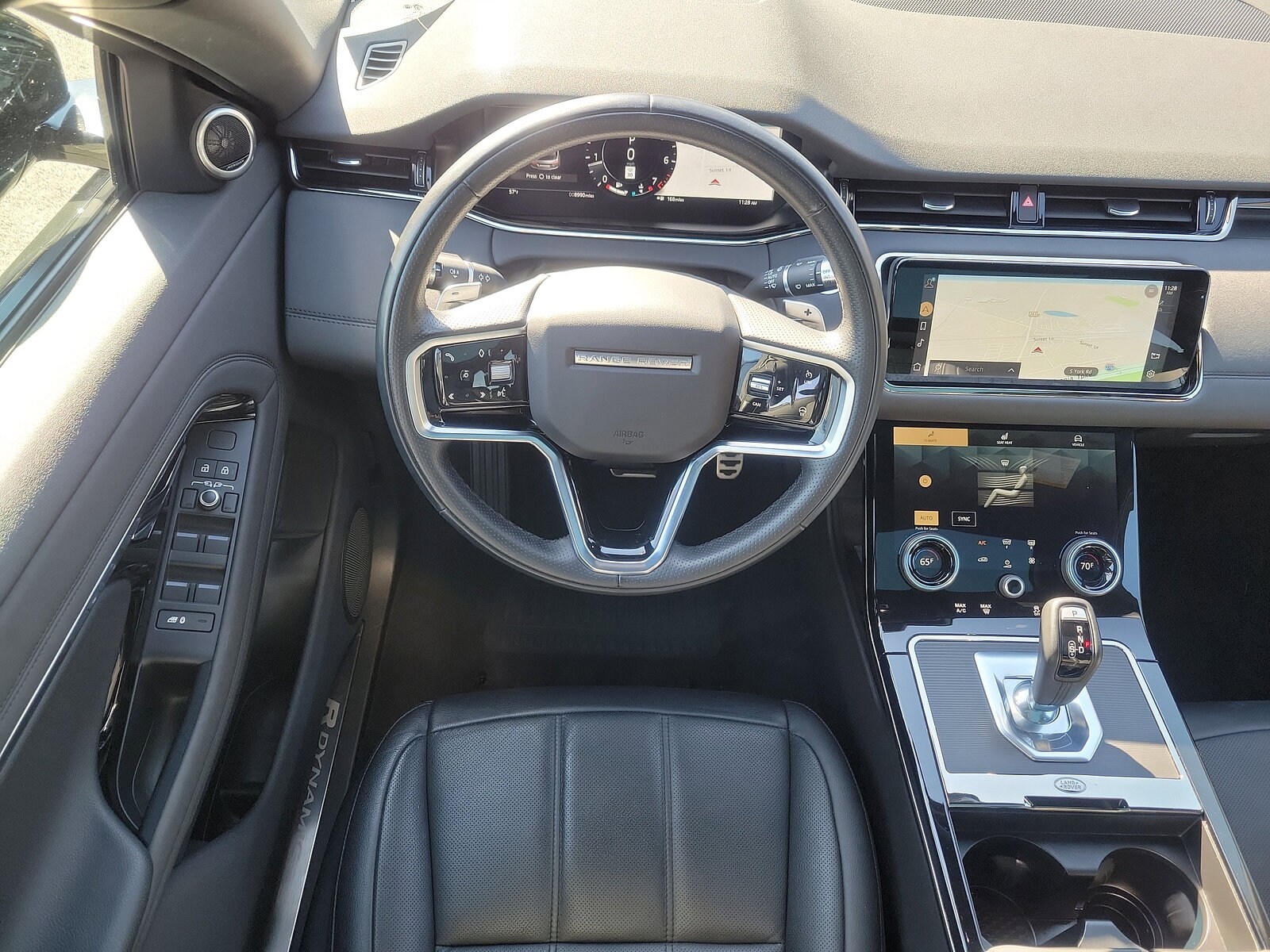 2022 Land Rover Range Rover Evoque R-Dynamic SE photo 4