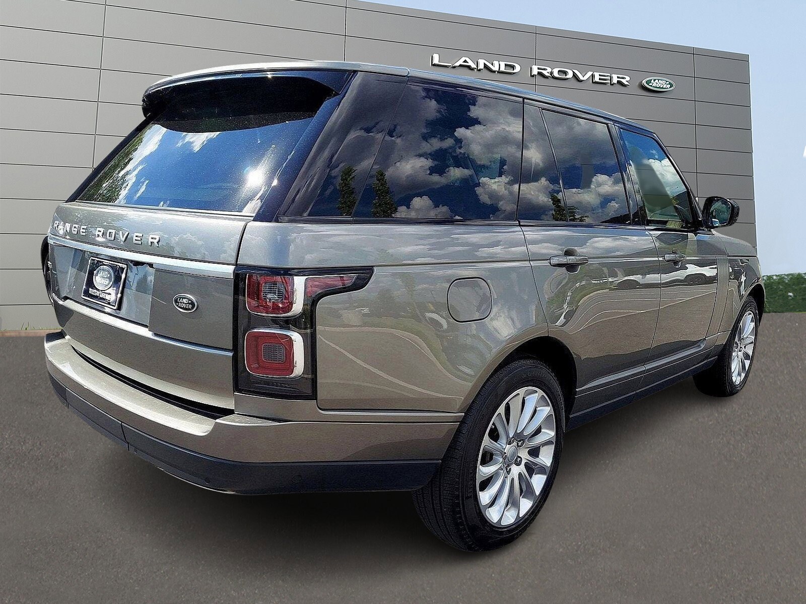 2019 Land Rover Range Rover SuperCharged HSE photo 2
