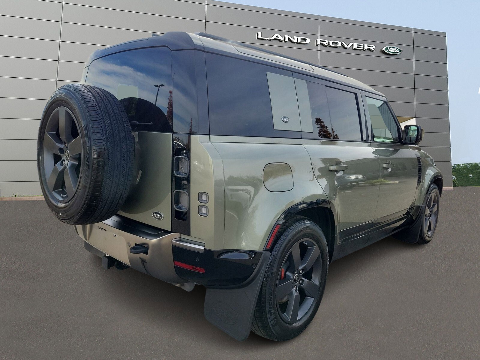 2020 Land Rover Defender X 110 photo 2