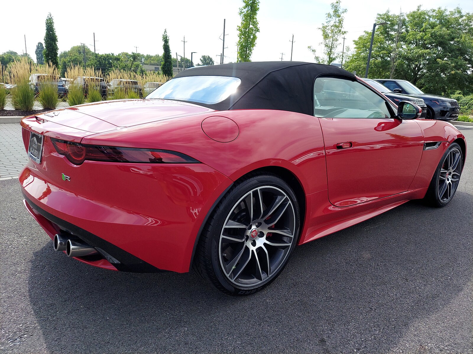 2020 Jaguar F-TYPE R photo 4