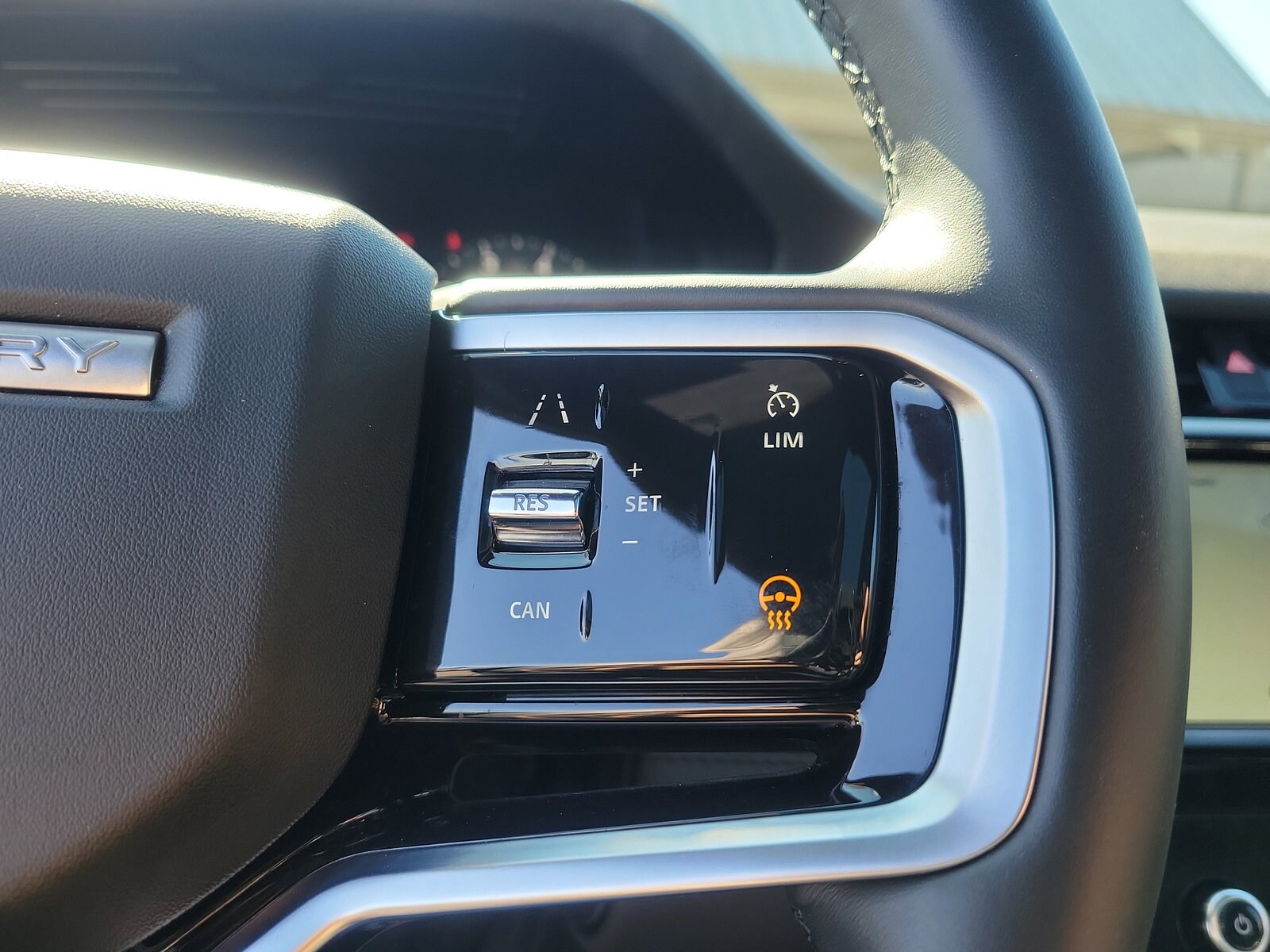 2022 Land Rover Discovery Sport SE - Photo 20