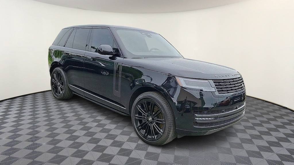 Certified 2025 Land Rover Range Rover P530 SE SUV