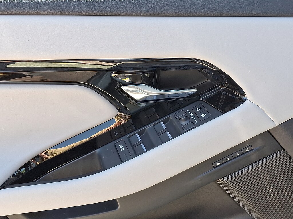 Certified 2026 Land Rover Range Rover Evoque Dynamic SE SUV